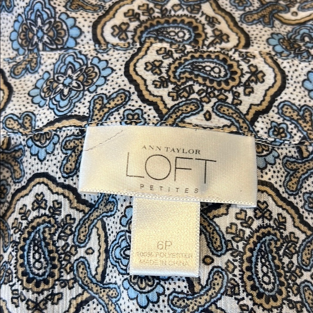 LOFT Black, Blue and White Fitted Puff Sleeve Blouse - Picture 5 of 5